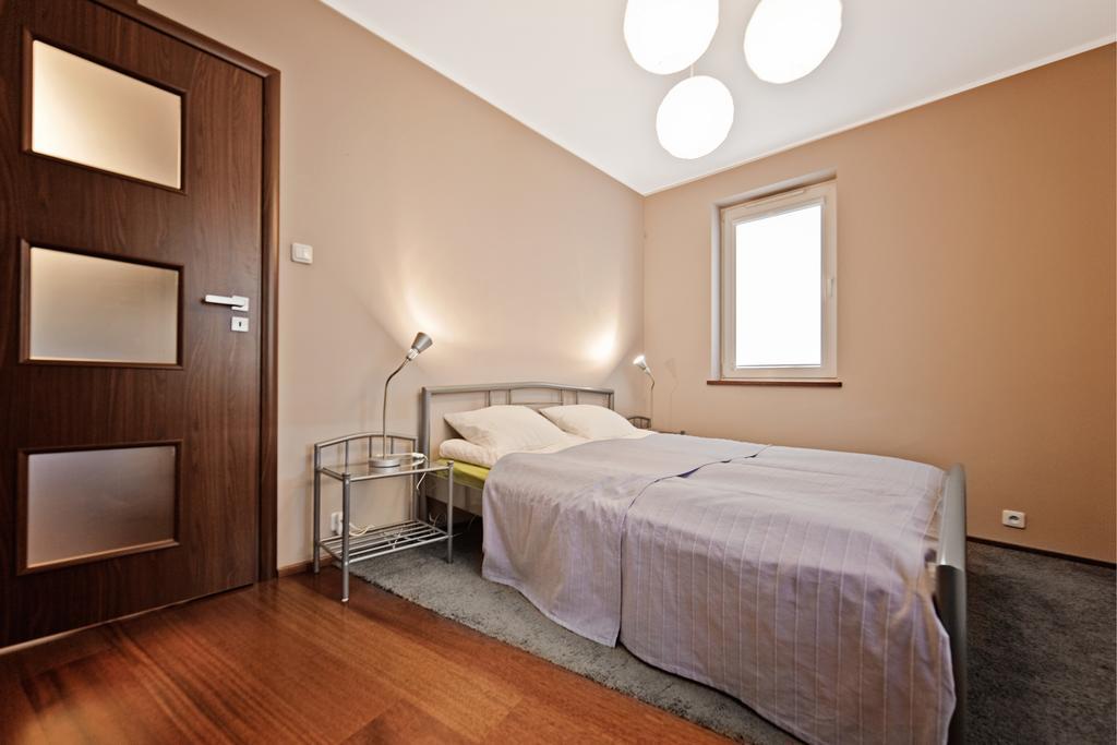 Best Inn Poznan Apartament Wojskowa Chambre photo